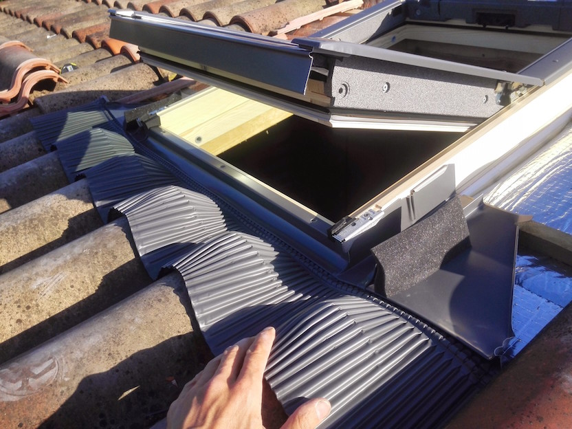 étanchéité de fenêtre de toit velux